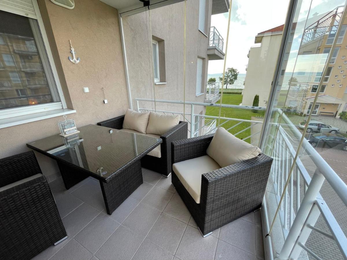 Siofoki Vizparti Nyaralo - Lakeside Apartment Εξωτερικό φωτογραφία